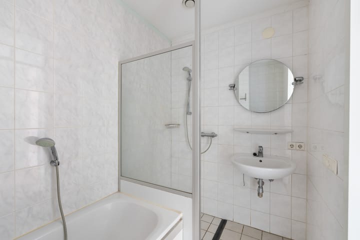 Photo 22 of Van der Voortvaart 9