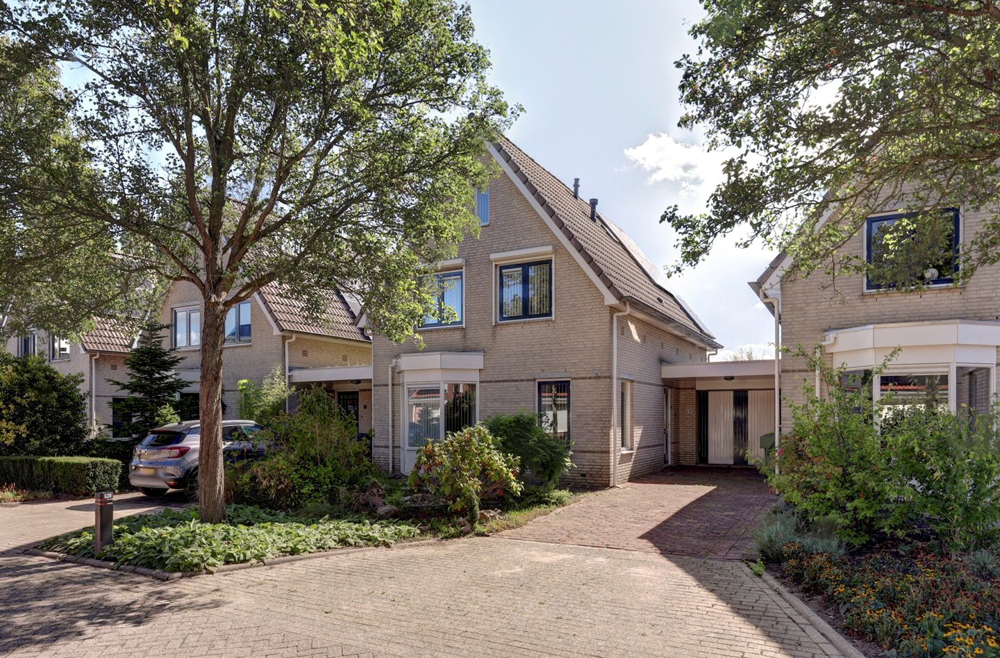 Foto 35 van Stoop van Strijenstraat 19