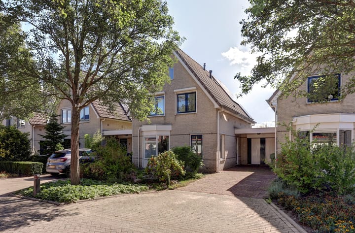 Foto 35 van Stoop van Strijenstraat 19