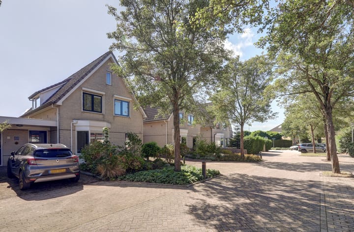 Foto 36 van Stoop van Strijenstraat 19