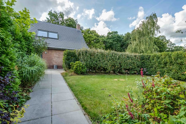 Foto 11 van J.P. Santeeweg 116