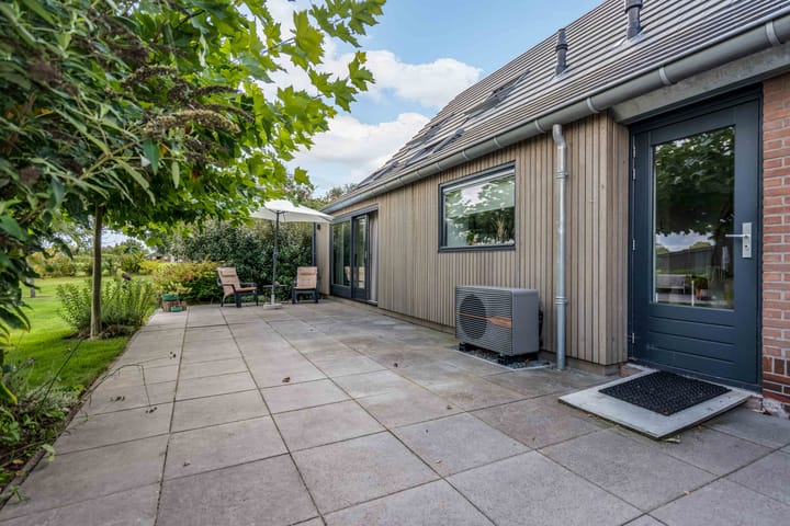 Foto 12 van J.P. Santeeweg 116