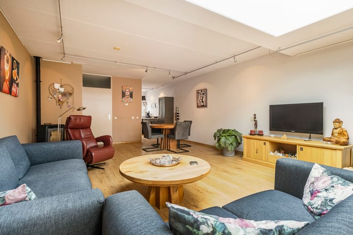 Foto 10 van Nehrusingel 8