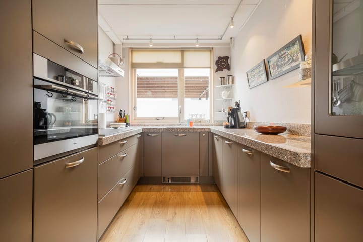 Foto 12 van Nehrusingel 8