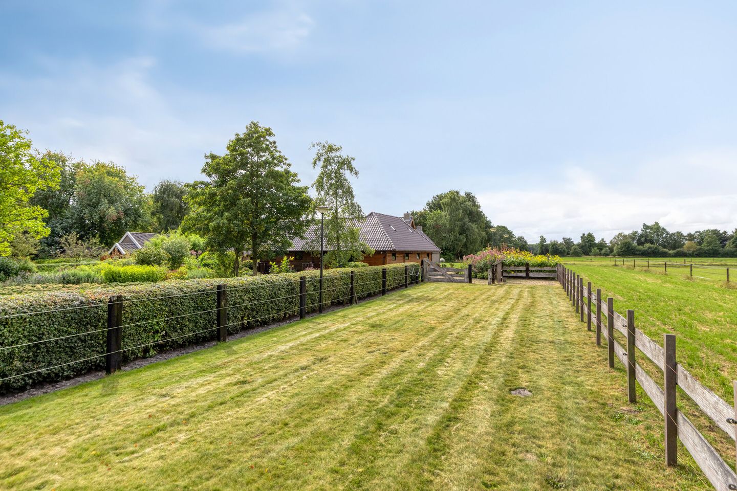 Photo 4 of Verlengde Badweg 1