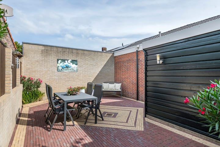 Foto 24 van Meidoornstraat 7