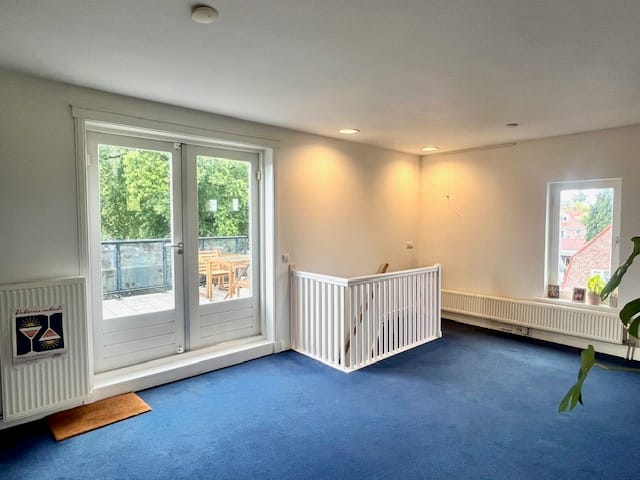 View photo 2 of Gijsbrecht van Amstelstraat 272