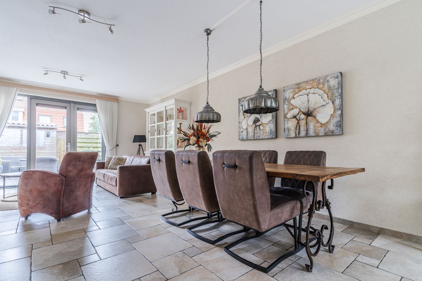 Foto 5 van Eiland van Surya 12