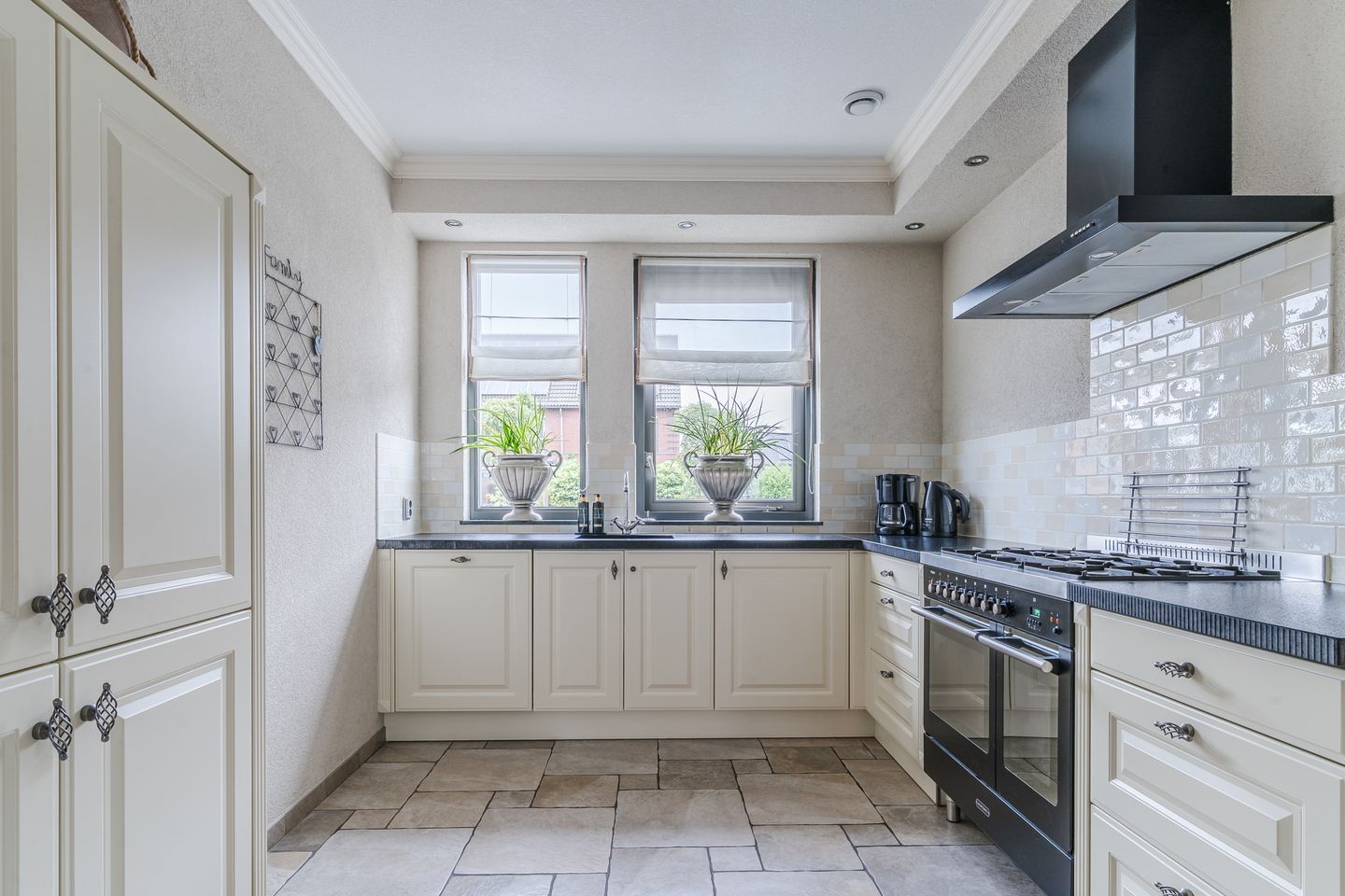 Foto 10 van Eiland van Surya 12