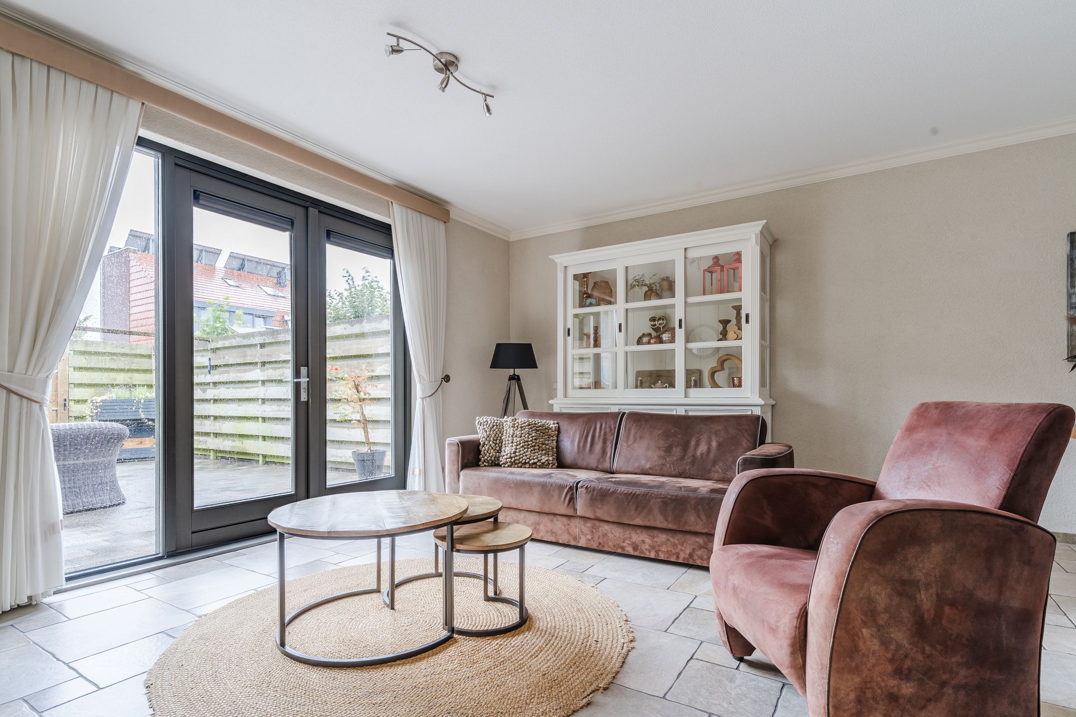 Foto 6 van Eiland van Surya 12