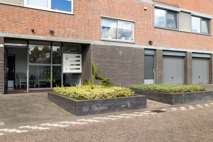 Photo 3 of Rijnauwenstraat 63