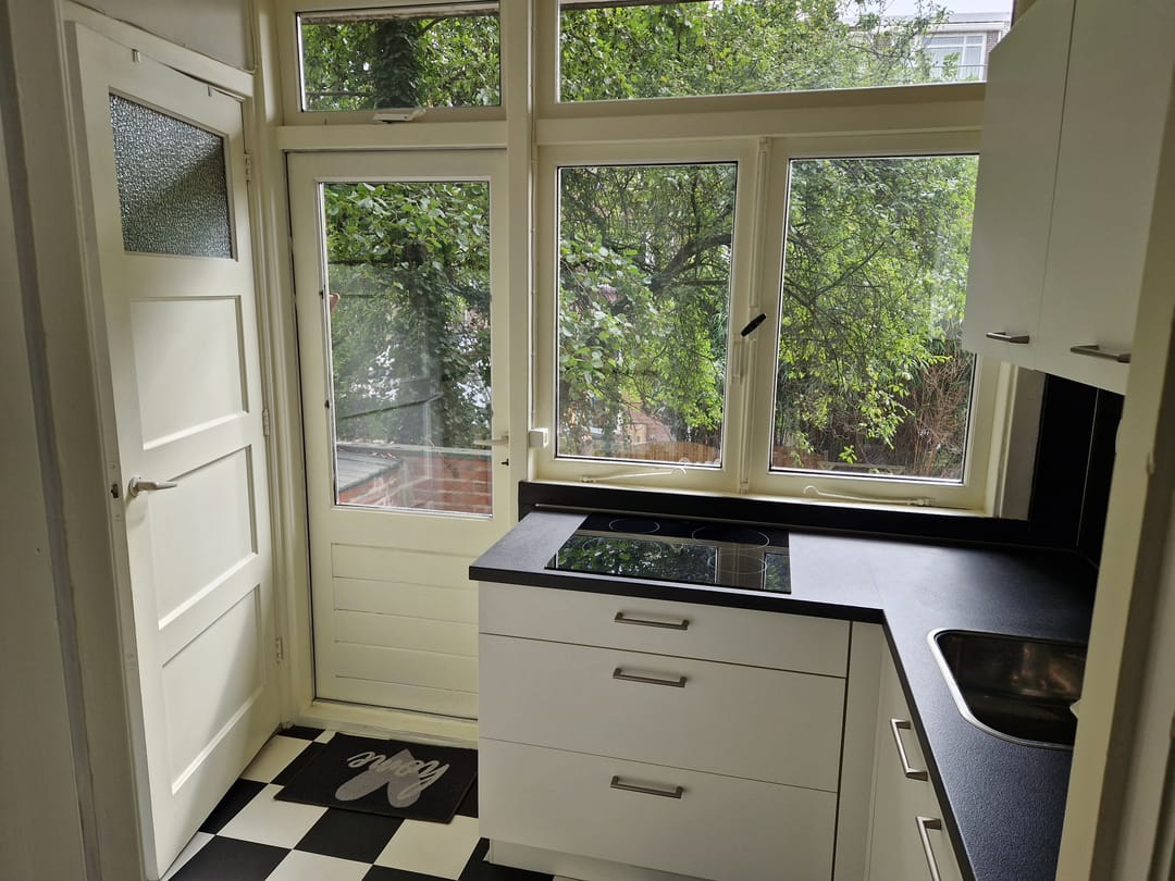 Photo 8 of Goereesestraat 54-B