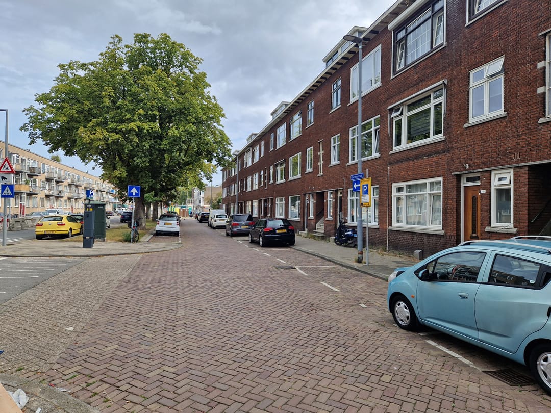 Photo 17 of Goereesestraat 54-B