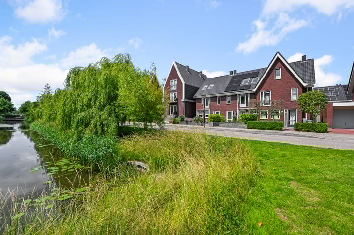 Foto 1 van Linksachterstraat 3