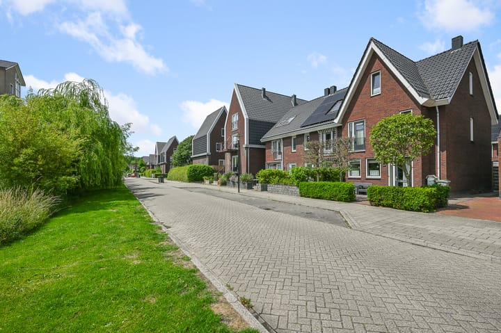 Foto 38 van Linksachterstraat 3