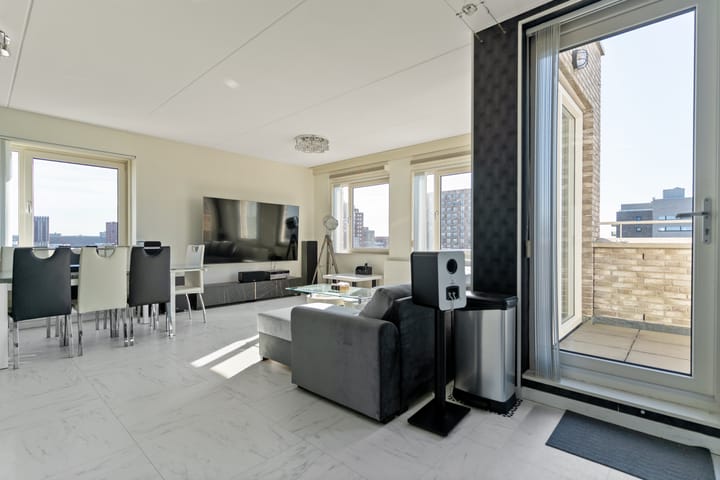 Foto 14 van Waldorpstraat 502