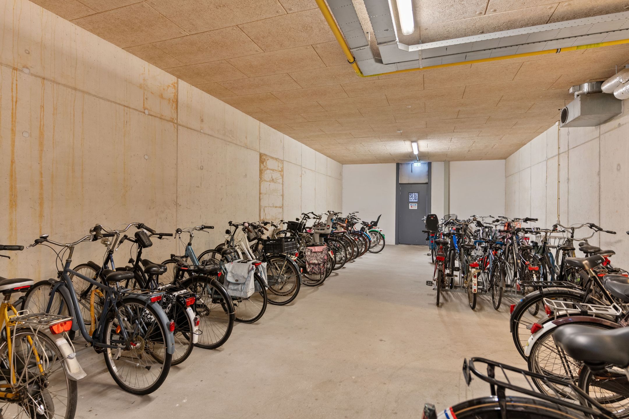 Foto 33 van Waldorpstraat 502