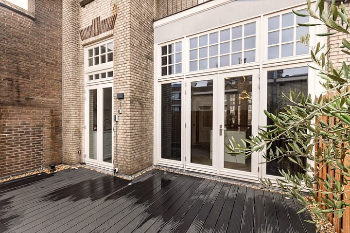 Photo 20 of van Broeckhuysenstraat 44-A