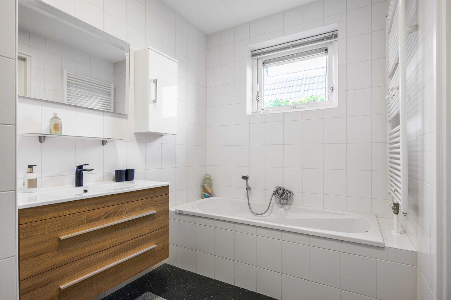 Foto 19 van J.H. Neuteboomlaan 5