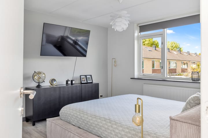 Photo 26 of Leliestraat 16