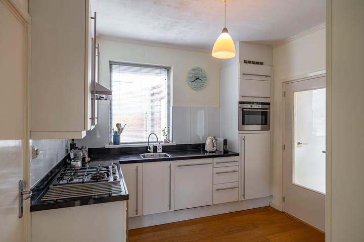 Foto 24 van Burg Geerlingstraat 17