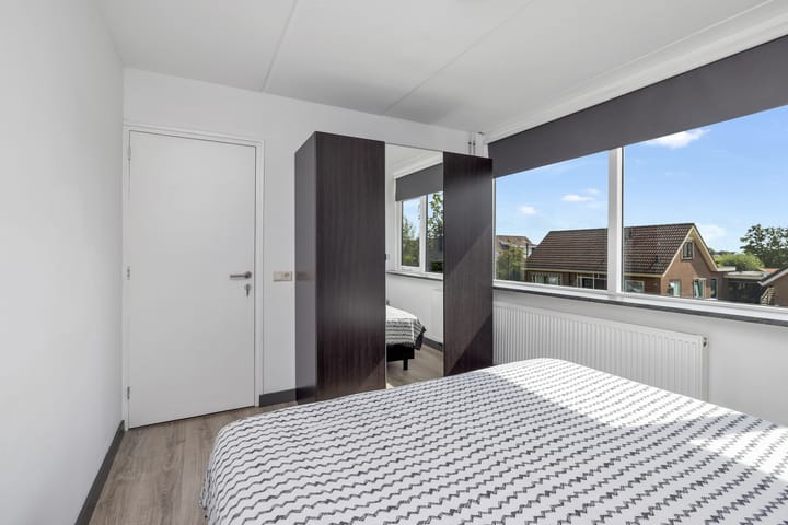 Photo 29 of Leliestraat 16