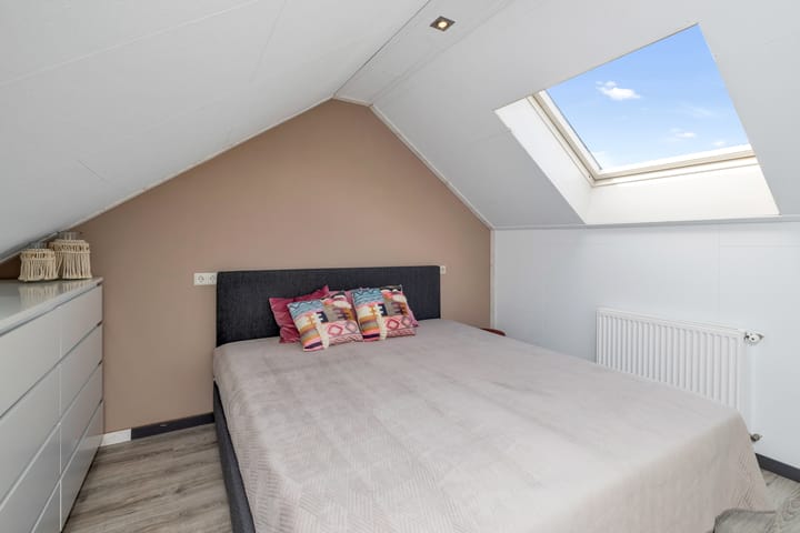 Photo 40 of Leliestraat 16