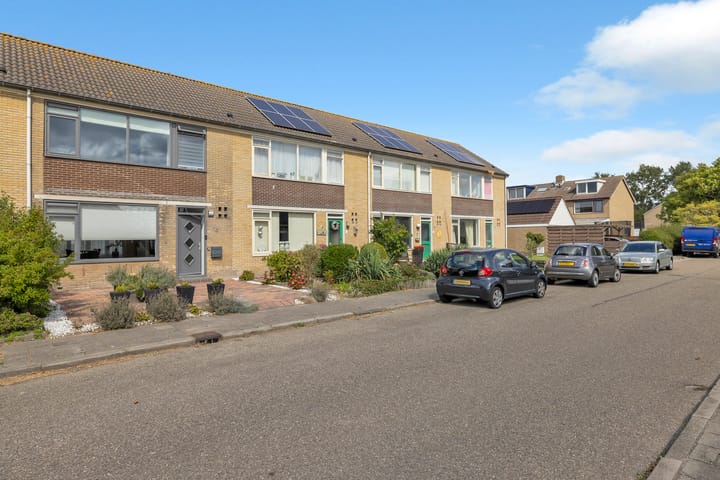 Photo 47 of Leliestraat 16