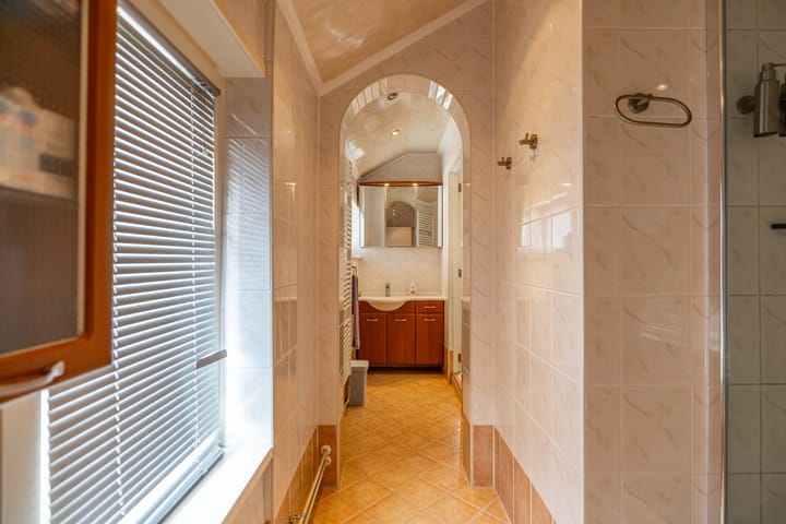 Foto 49 van Burg Geerlingstraat 17