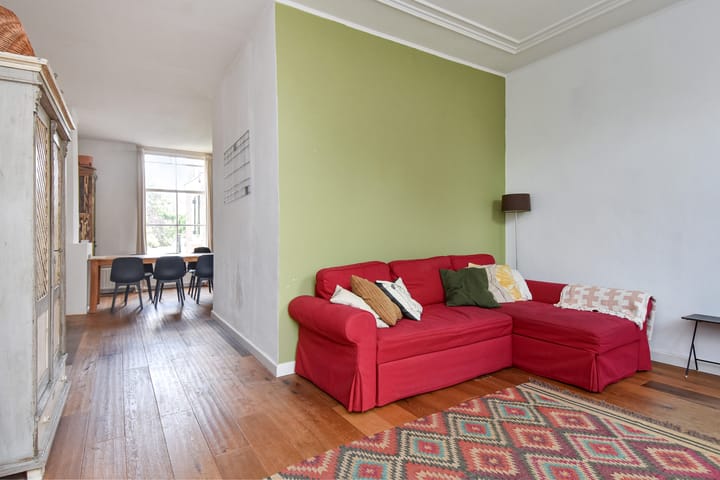 Foto 11 van Warmoezierstraat 10