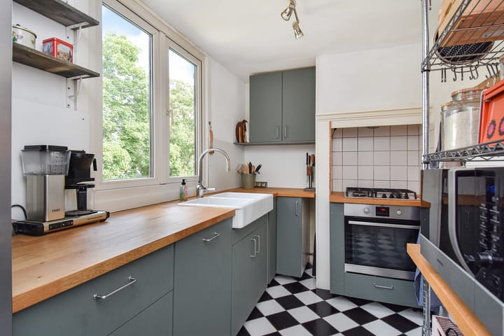 Foto 18 van Warmoezierstraat 10