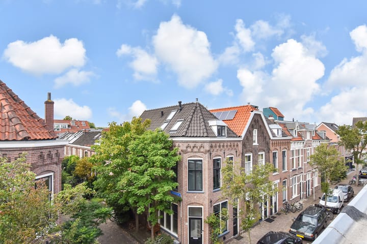 Foto 28 van Warmoezierstraat 10