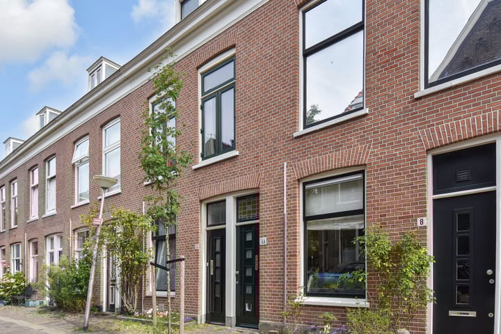 Foto 37 van Warmoezierstraat 10