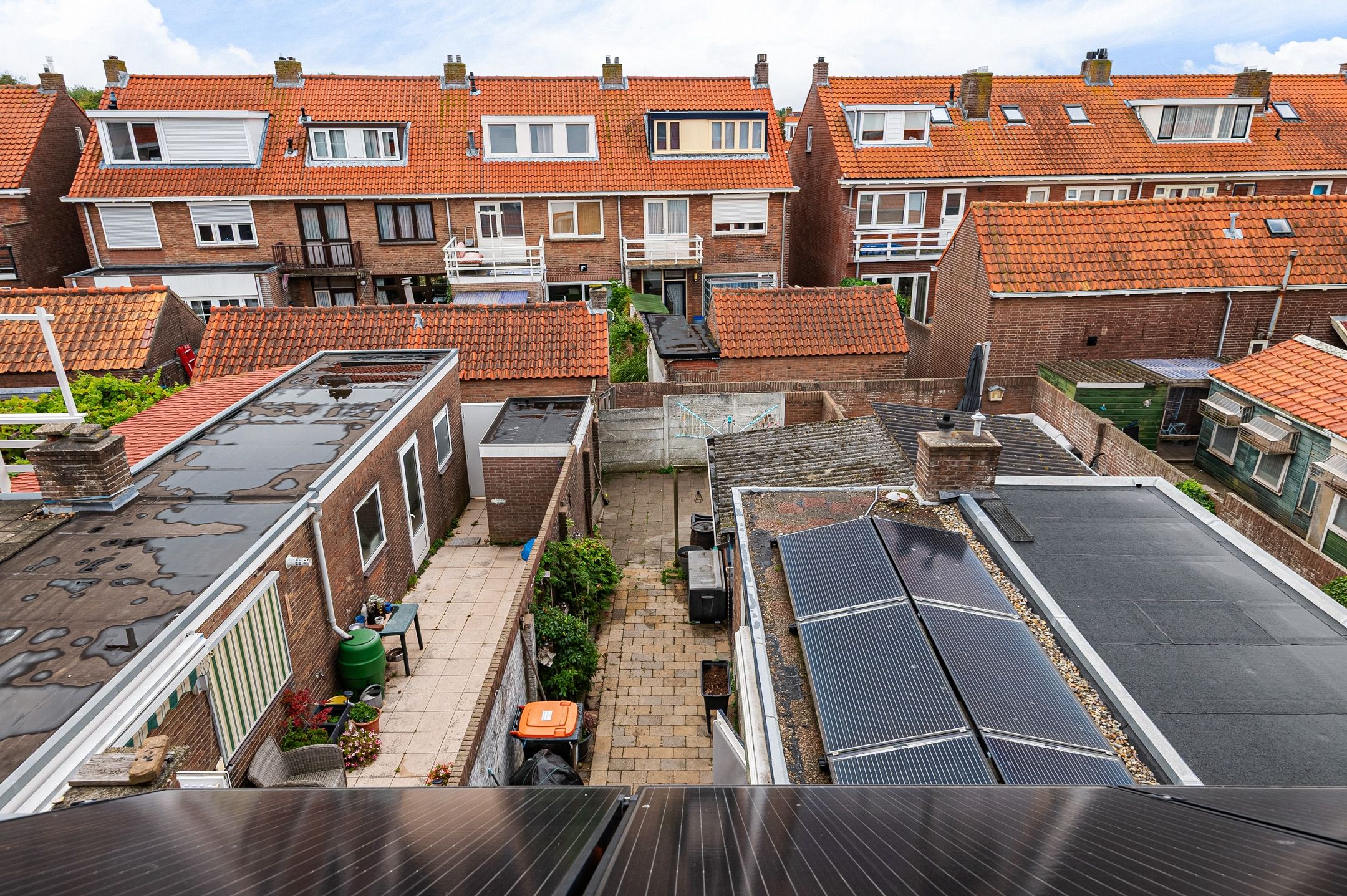 Foto 36 van Kamperfoelieplein 25