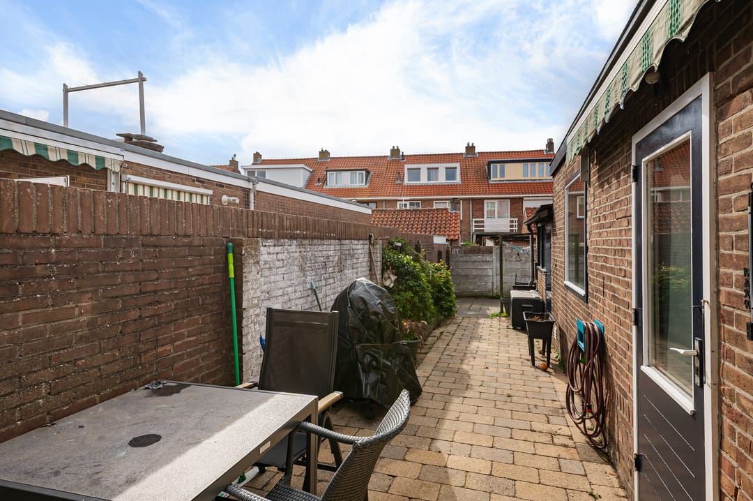 Foto 38 van Kamperfoelieplein 25