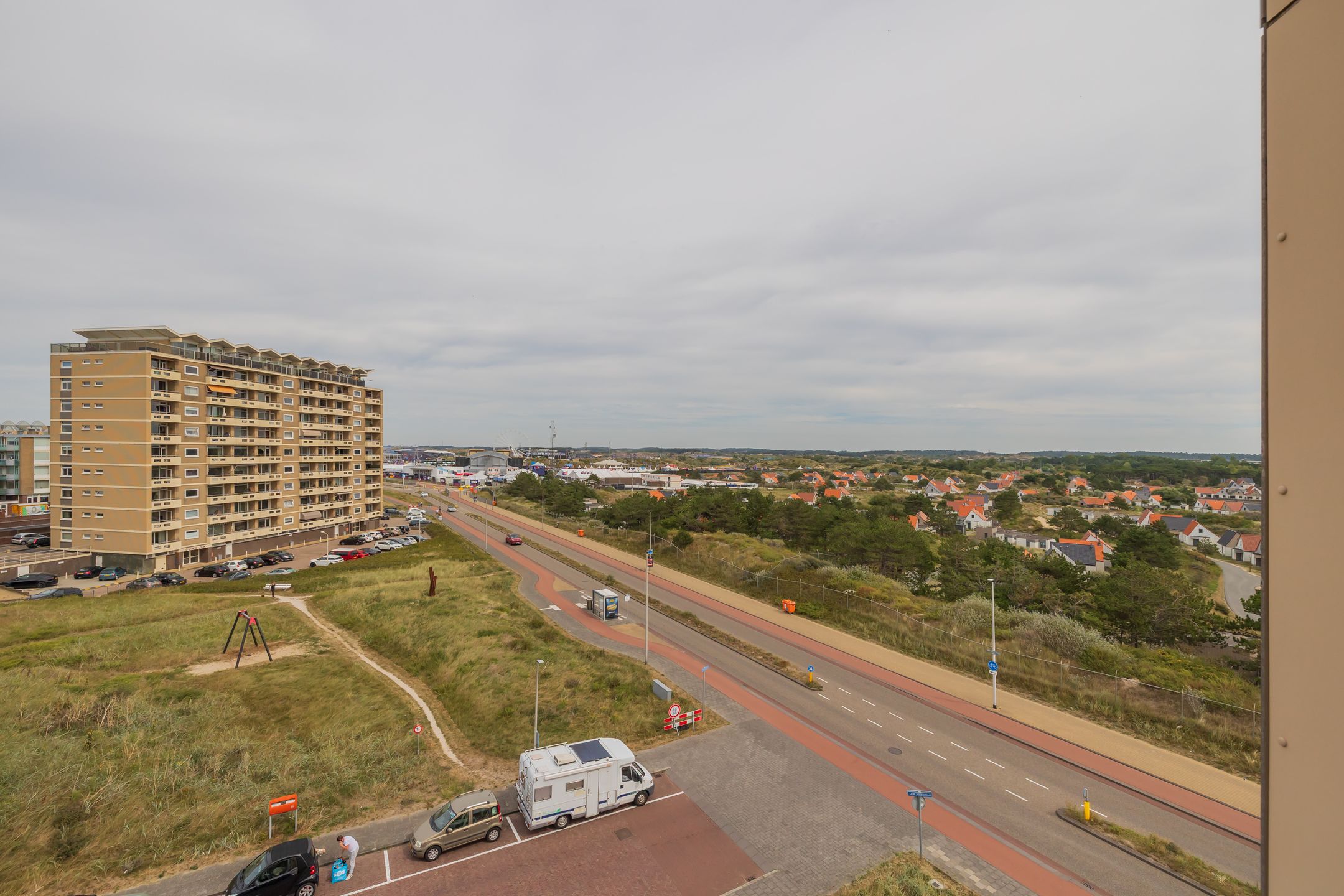 Photo 33 of Burgemeester van Alphenstraat 57-F15