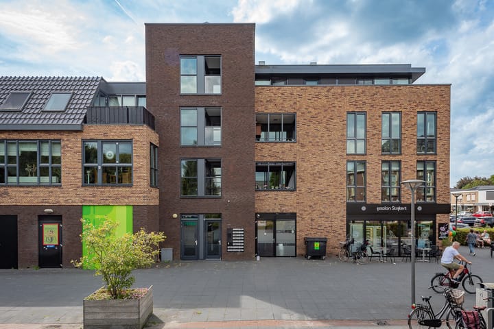 Photo 3 of Zuiderzeestraatweg 135-D