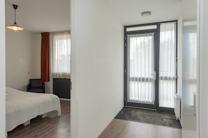 Photo 8 of Zuiderzeestraatweg 135-D