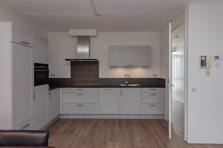 Photo 14 of Zuiderzeestraatweg 135-D