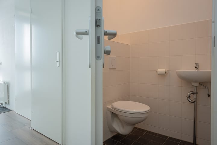 Photo 34 of Zuiderzeestraatweg 135-D