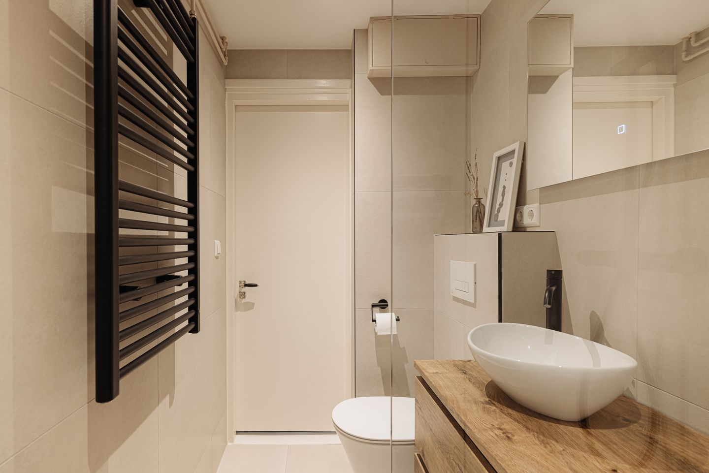 Photo 19 of Leiduinstraat 39-1