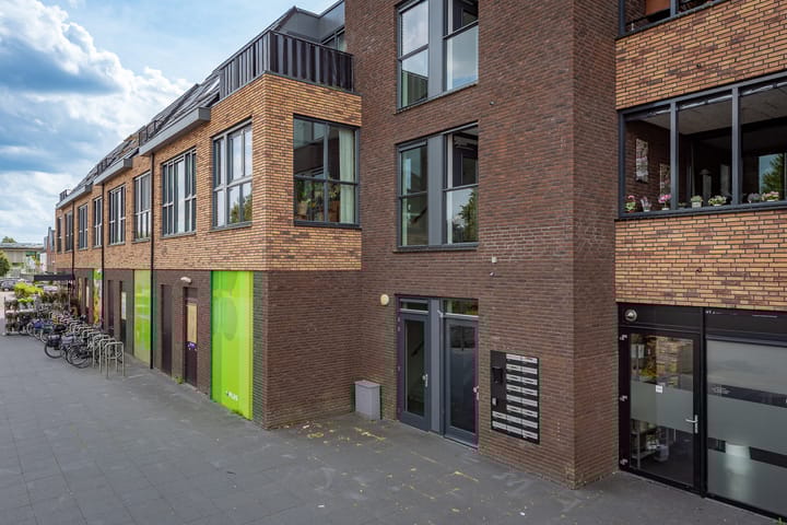 Photo 39 of Zuiderzeestraatweg 135-D