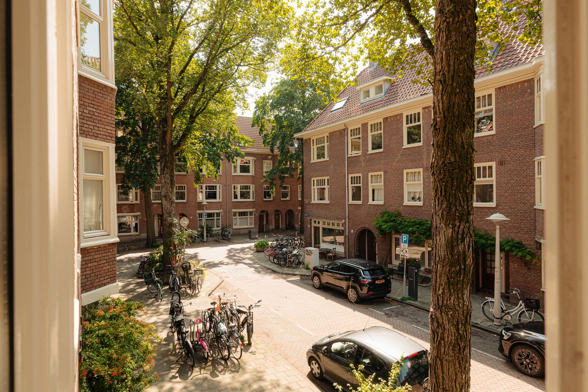 Photo 21 of Leiduinstraat 39-1