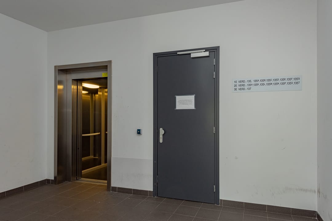 Foto 43 van Zuiderzeestraatweg 135-D