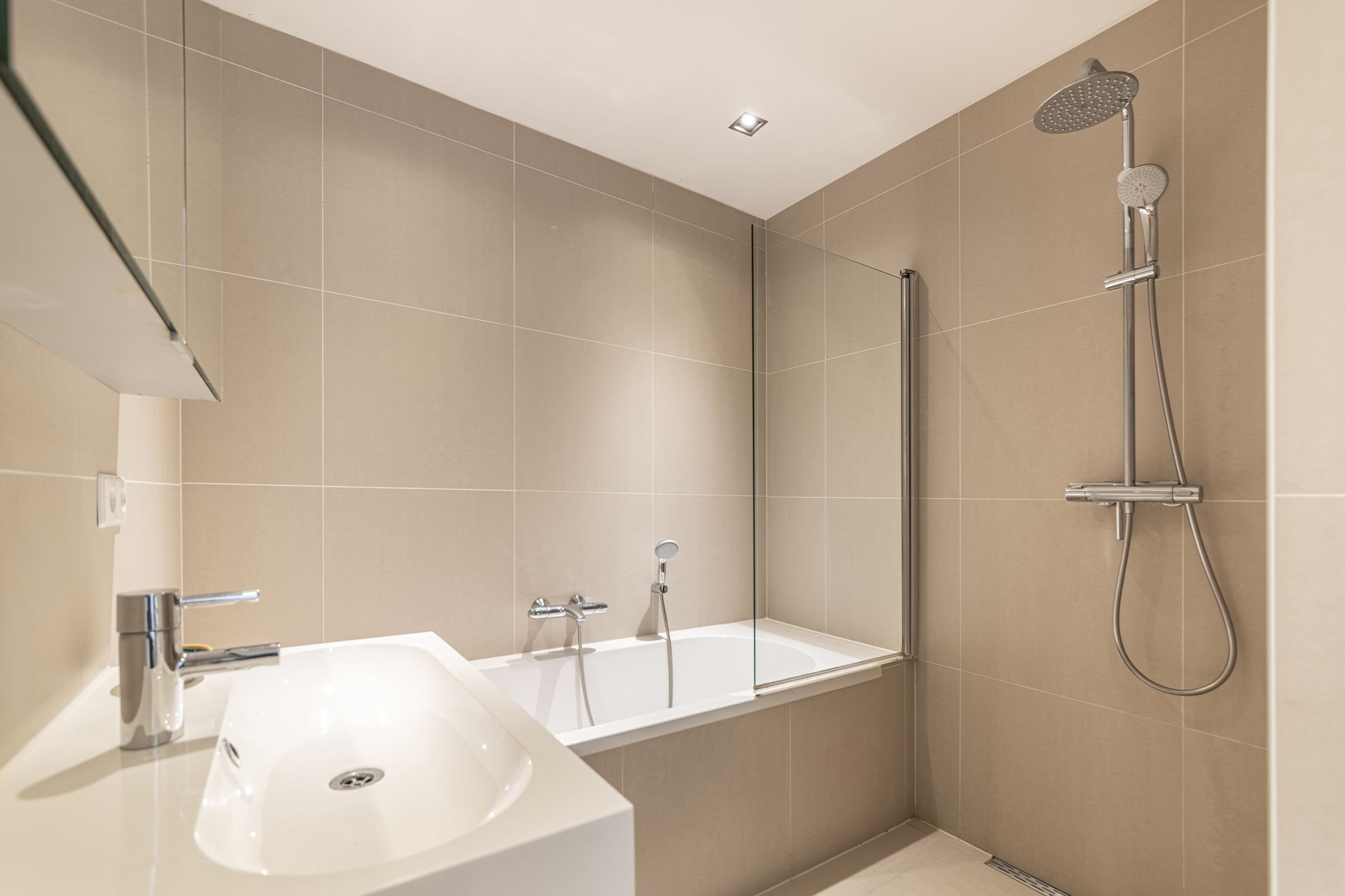 Foto 18 van Vrolikstraat 286-1