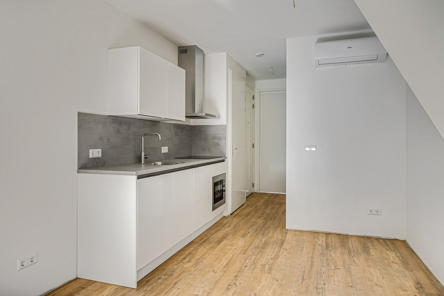 Foto 5 van Maandereind 40-B