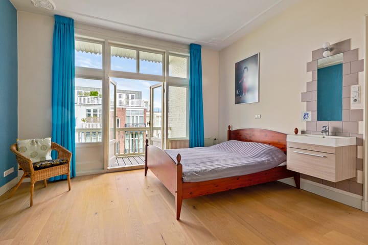 Foto 15 van Valeriusstraat 4-2