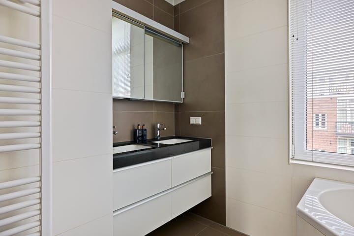 Foto 23 van Valeriusstraat 4-2