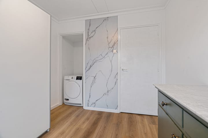 Photo 17 of Bachstraat 5