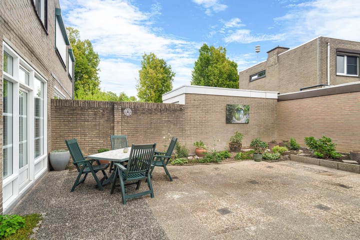 Photo 22 of Bachstraat 5